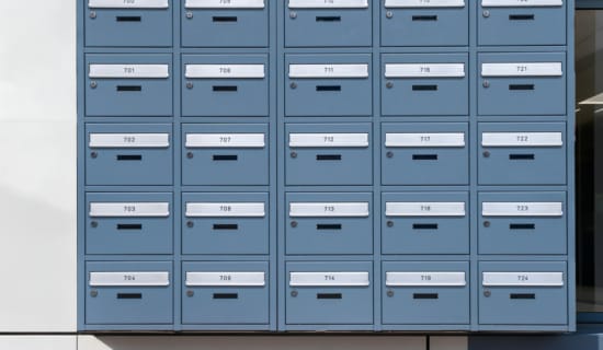 Ferdinand Vos Postkasten