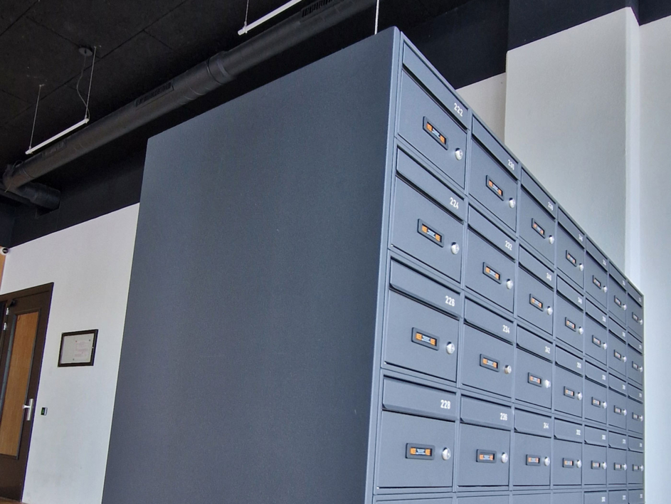 Zwevende postkasten - Eindhoven